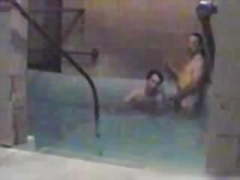 Voyeur - More fun in the pool